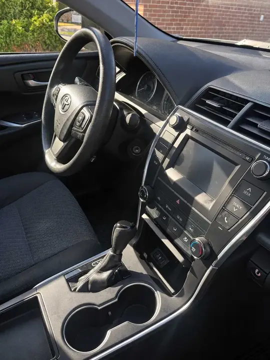 Toyota Camry 2017 photo 3