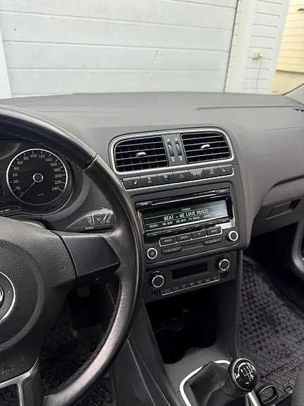 Volkswagen Polo 2013 photo 3