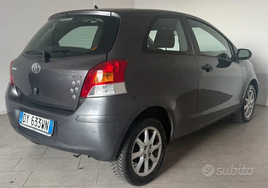 Toyota Yaris 2009 photo 4