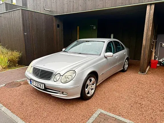 Mercedes-Benz E 220 D