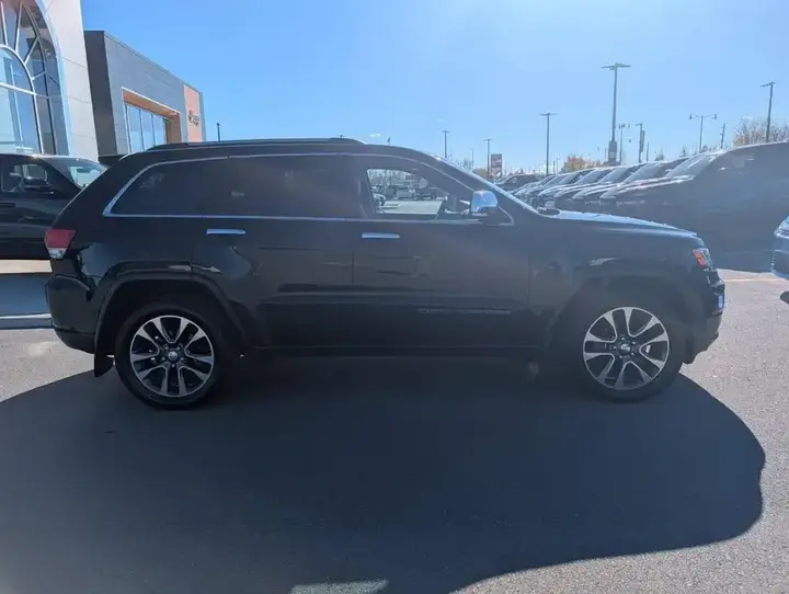 Jeep Grand Cherokee 2018 photo 3