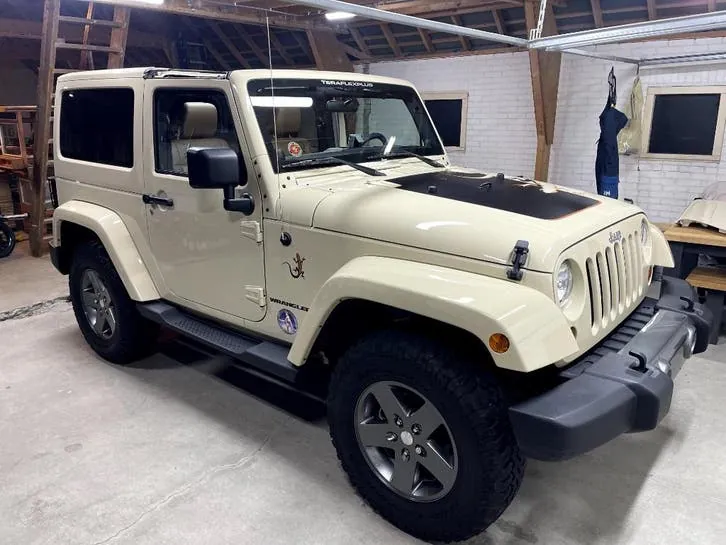 Jeep Wrangler 2011 photo 3