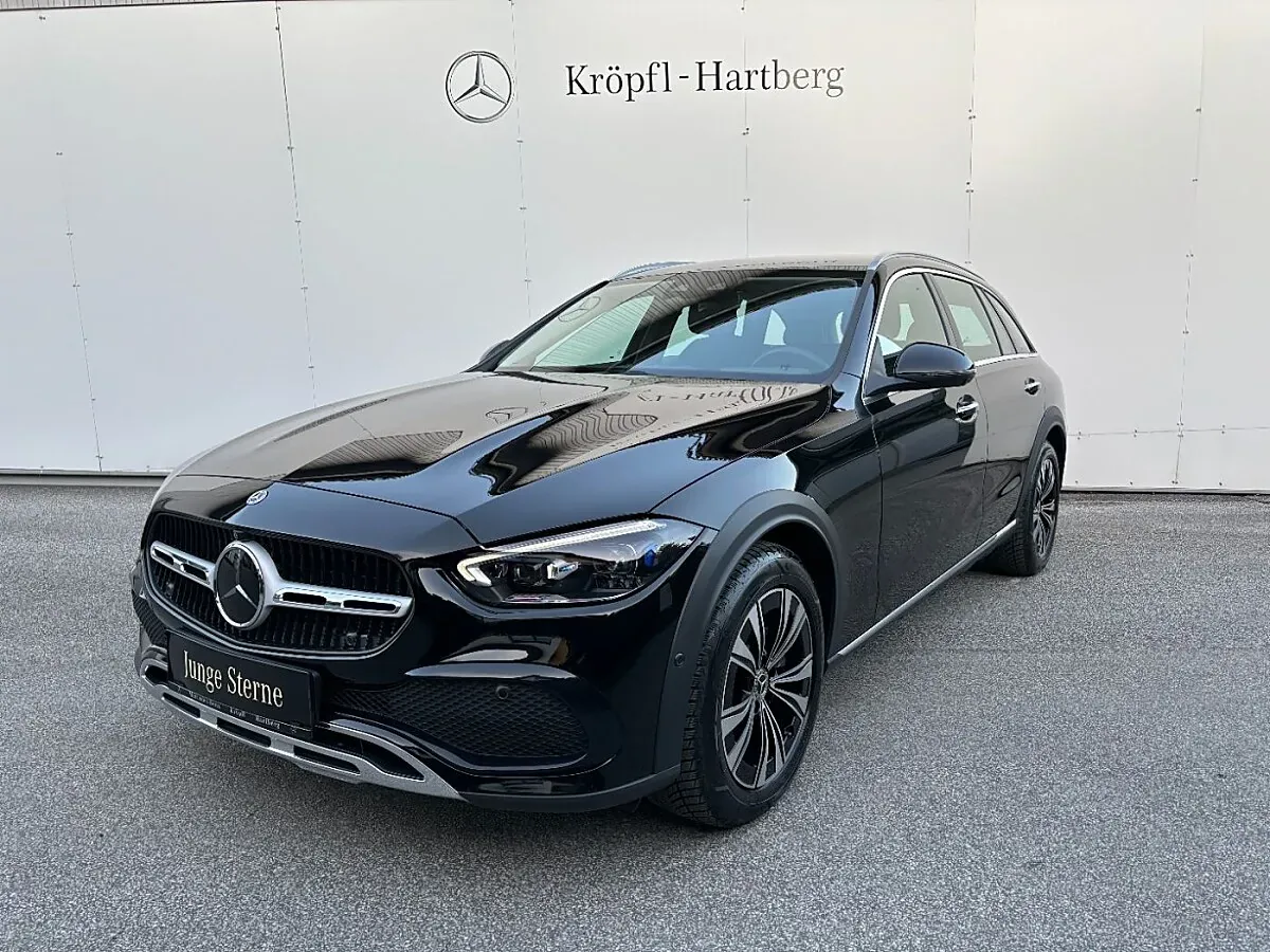 Mercedes-Benz C-Class 2022 photo 2