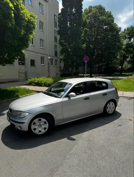 BMW 1 Series 2005 photo 3