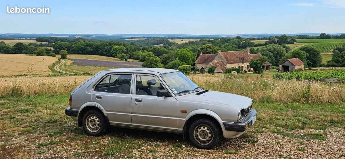 Honda Civic 1982 photo 2