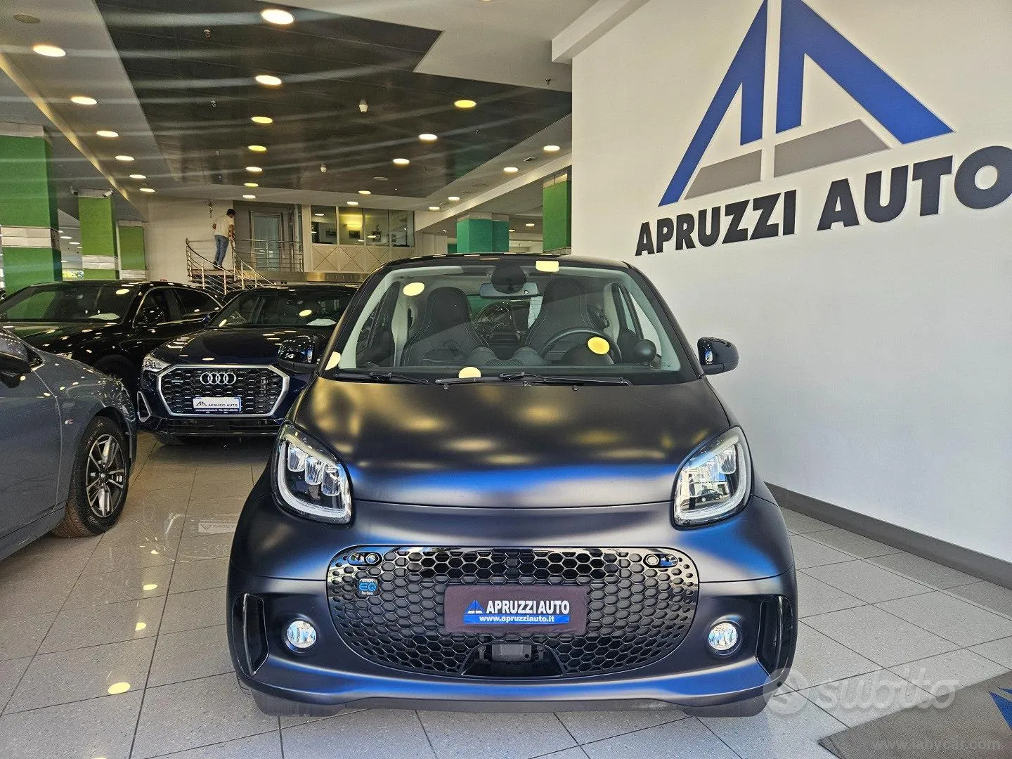Smart Fortwo 2021 photo 2