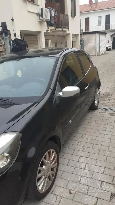 Renault Clio 2009 photo 3