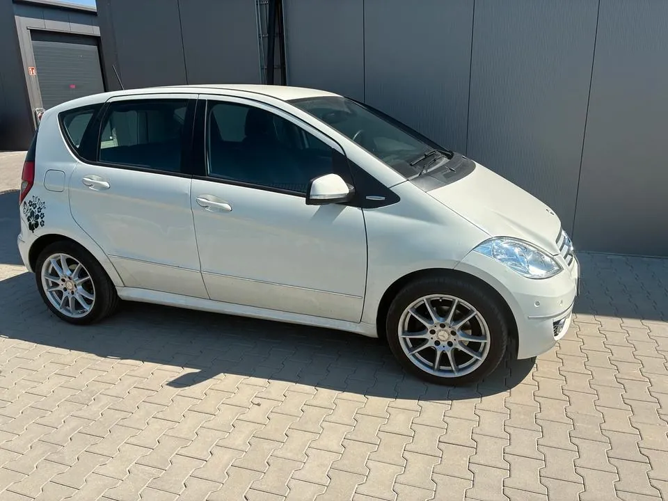 Mercedes-Benz A 160