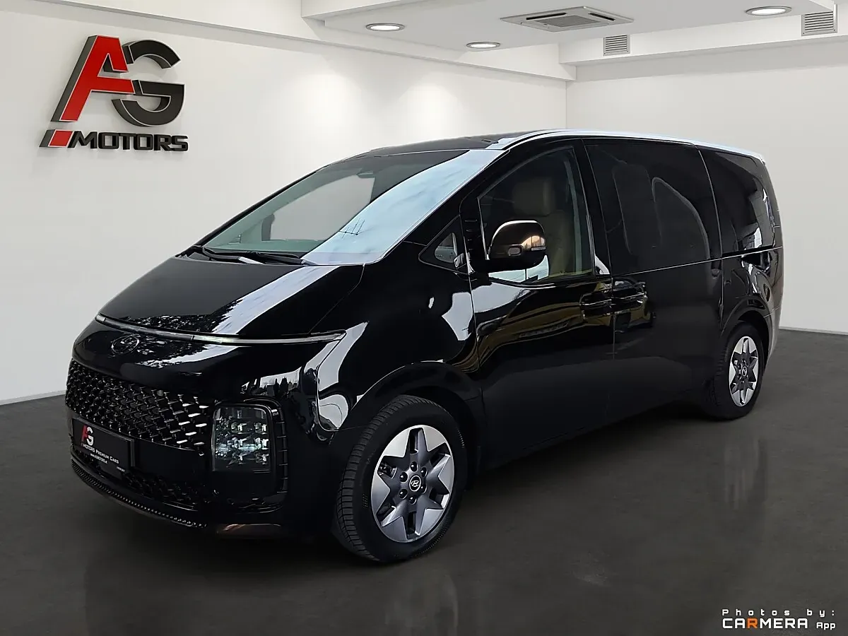 Hyundai Staria 2023 photo 2