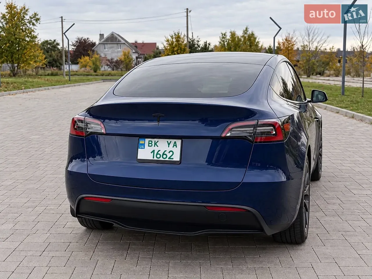 Tesla Model Y 2023 photo 5