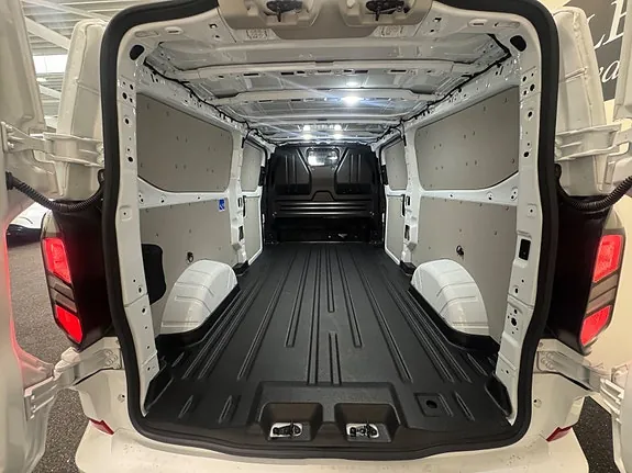 Ford Transit Custom 320L 2026 photo 5
