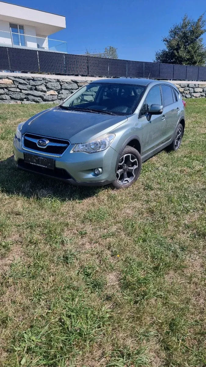 Subaru Xv 2014 photo 2