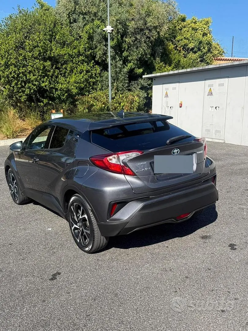 Toyota Chr 2019 photo 3
