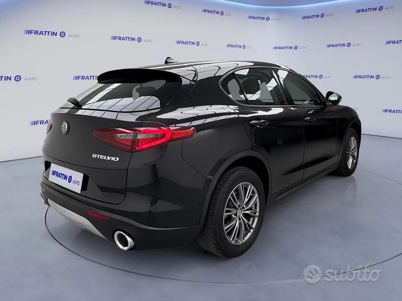 Alfa Romeo Stelvio 2018 photo 3