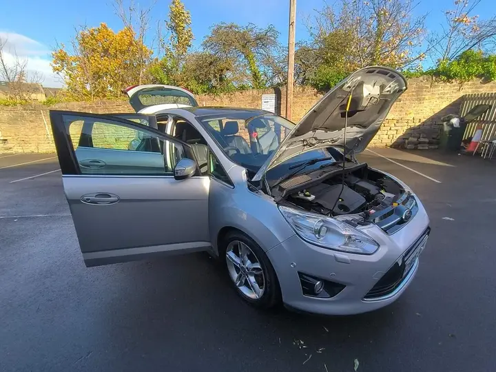 Ford C-Max 2015 photo 2