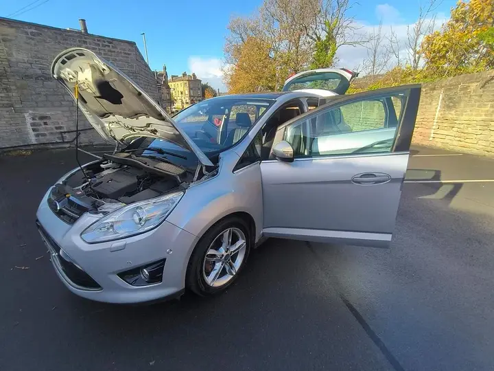 Ford C-Max 2015 photo 4
