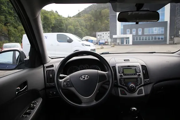 Hyundai I30 2009 photo 3