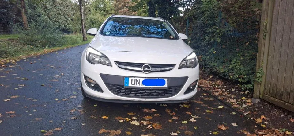 Opel Astra J