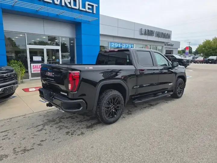 GMC Sierra 1500 2026 photo 3