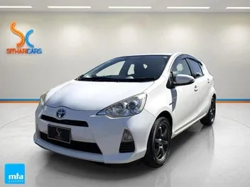 Toyota Aqua 2014 photo 4