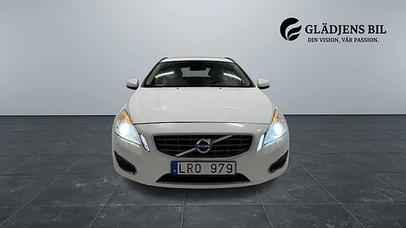 Volvo V60 2011 photo 2