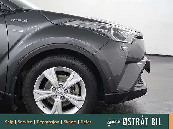 Toyota C-Hr 2017 photo 2