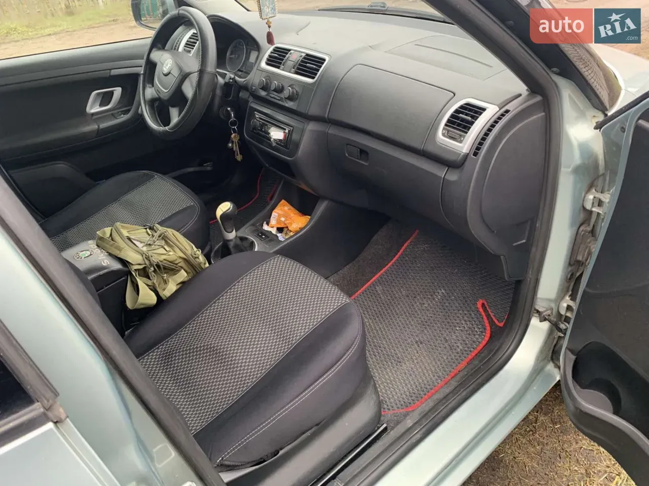 Skoda Fabia 2009 photo 5