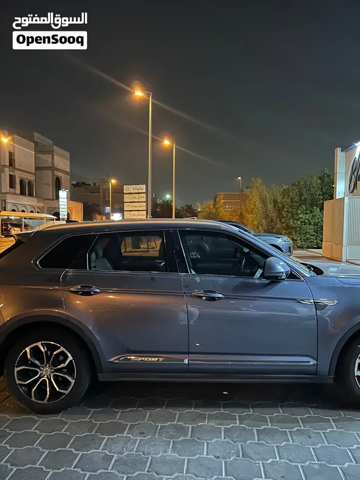 Genesis G70 2020 photo 2