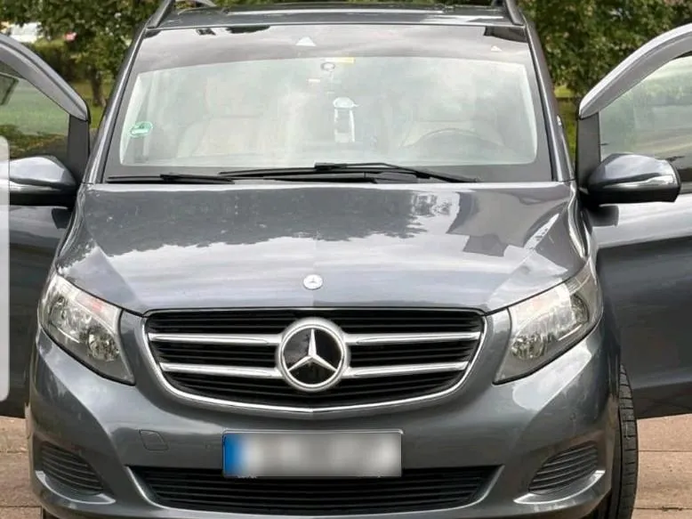 Mercedes-Benz V 250