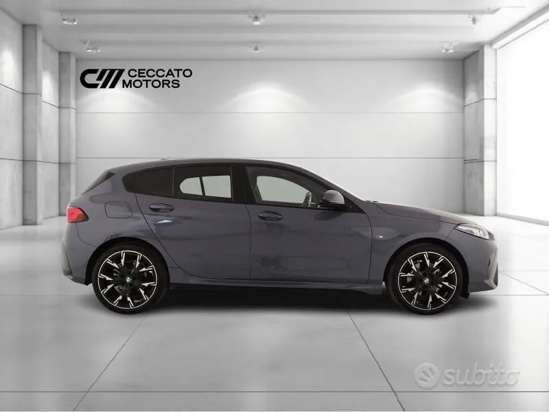 BMW 1 Series 2025 photo 3