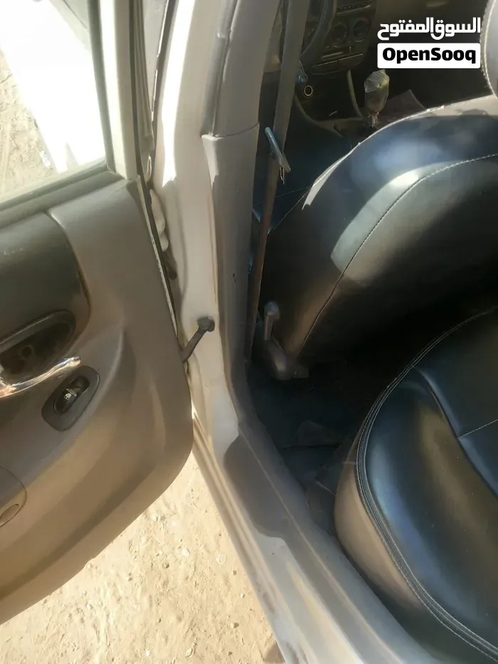 Hyundai Verna 2012 photo 3