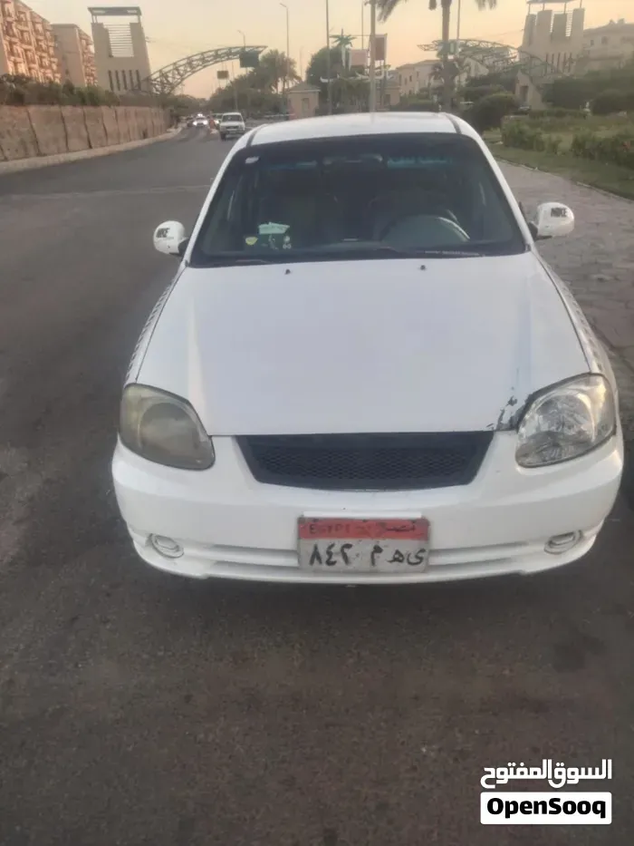 Hyundai Verna 2012 photo 5