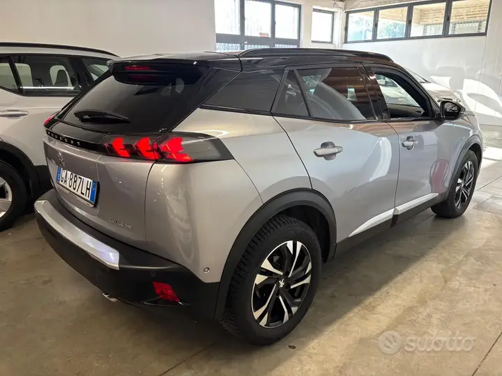 Peugeot 2008 2020 photo 4