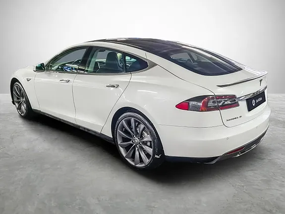 Tesla Model S 2013 photo 3