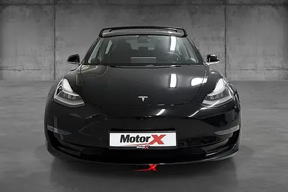 Tesla Model 3 2020 photo 2