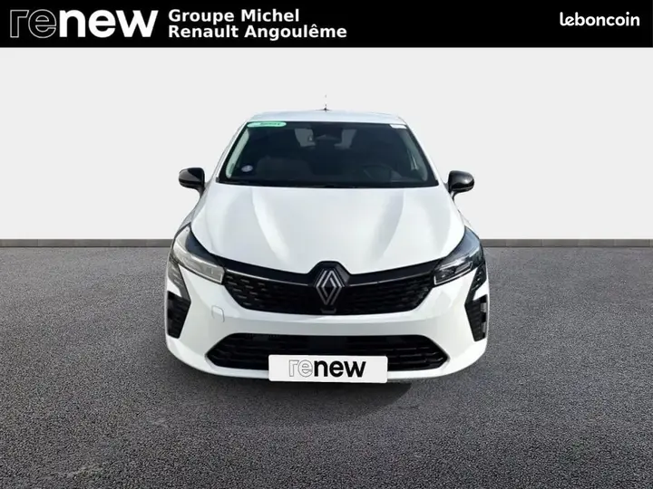 Renault Clio 2024 photo 2