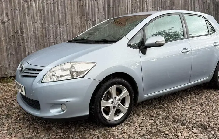 Toyota Auris 2010 photo 5