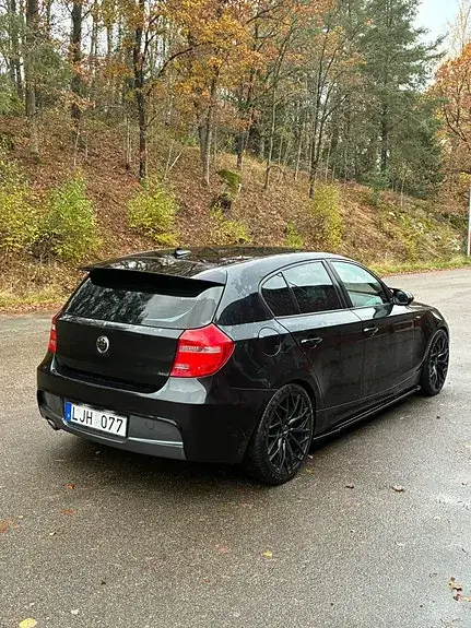 BMW 118D 2009 photo 3
