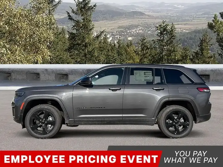 Jeep Grand Cherokee 2026 photo 2