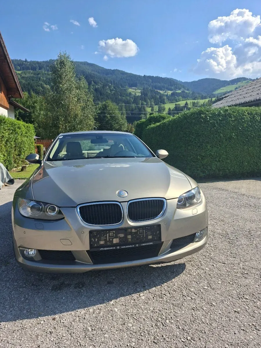BMW 3Er-Reihe 320I 2008 photo 3