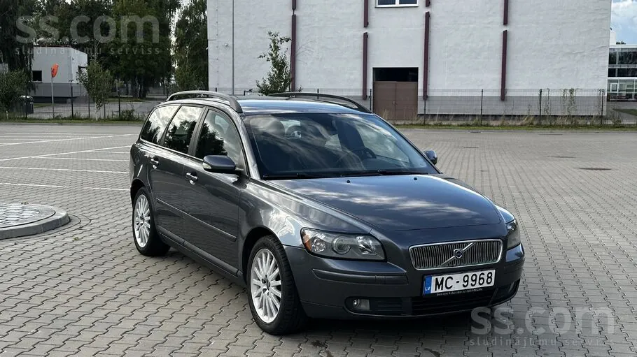 Volvo V50