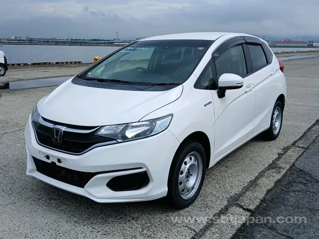 Honda Fit 2018 photo 2