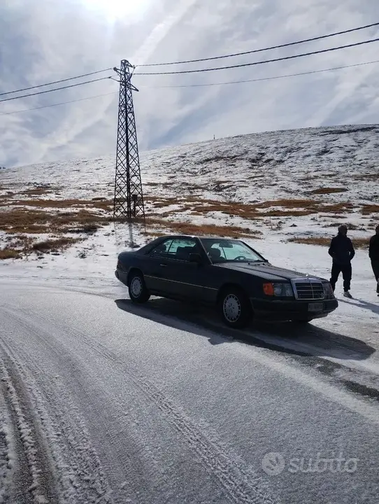 Mercedes-Benz Ce 200 1991 photo 2