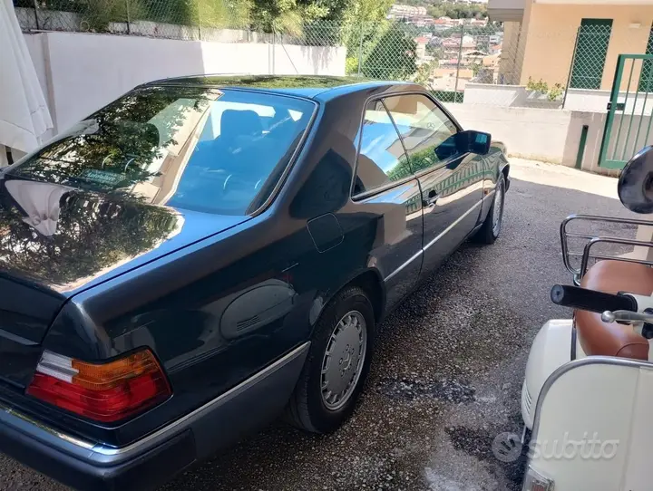 Mercedes-Benz Ce 200 1991 photo 3