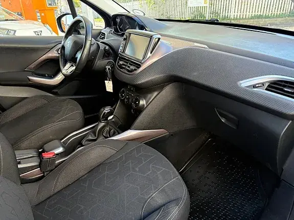 Peugeot 2008 2014 photo 5