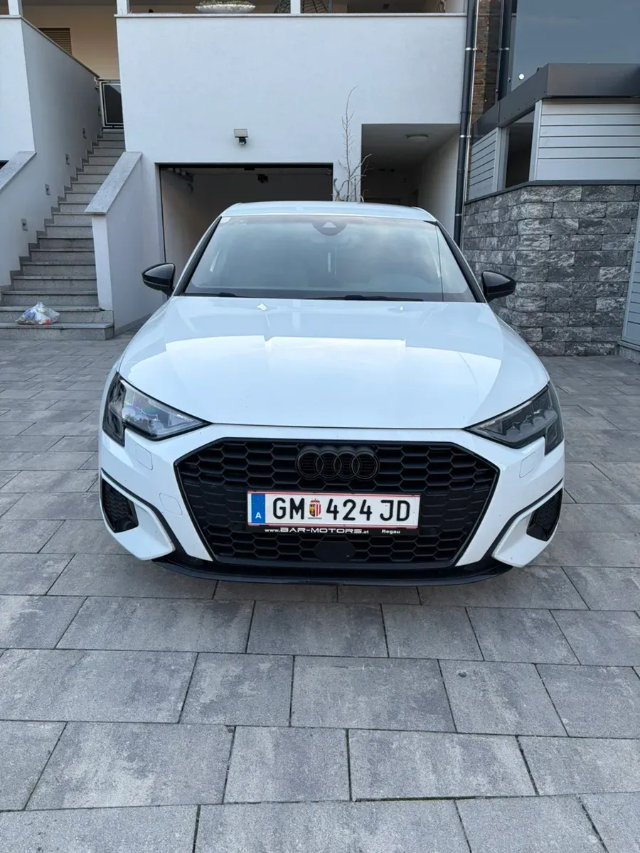Audi A3 2023 photo 2