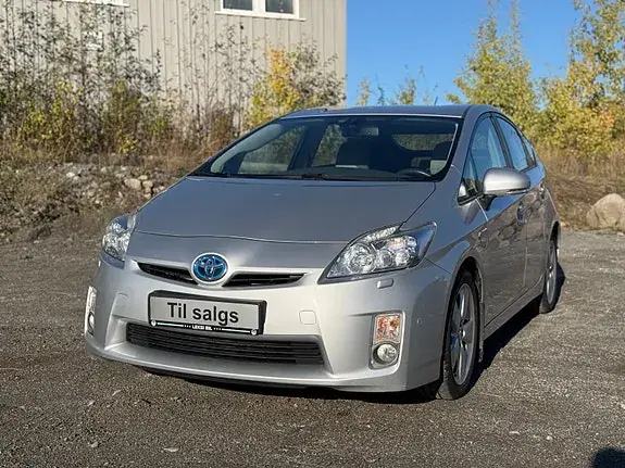 Toyota Prius 2011 photo 2