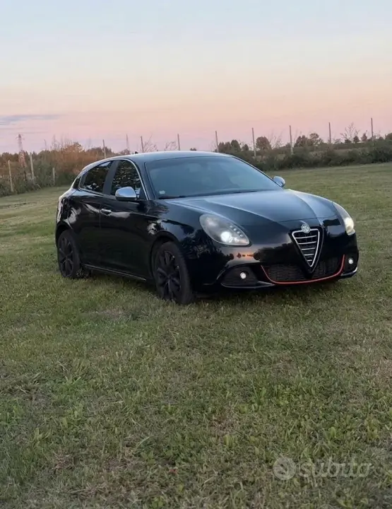Alfa Romeo Giulietta 2013 photo 3