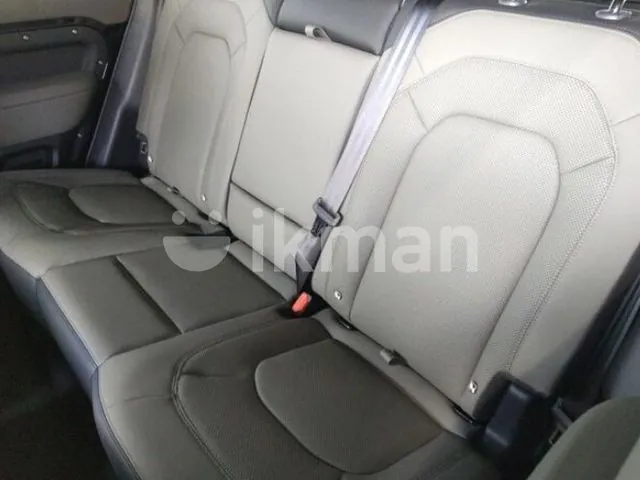 Land Rover Defender 2025 photo 2
