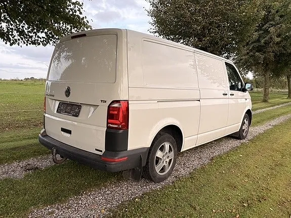 Volkswagen Transporter 2017 photo 3